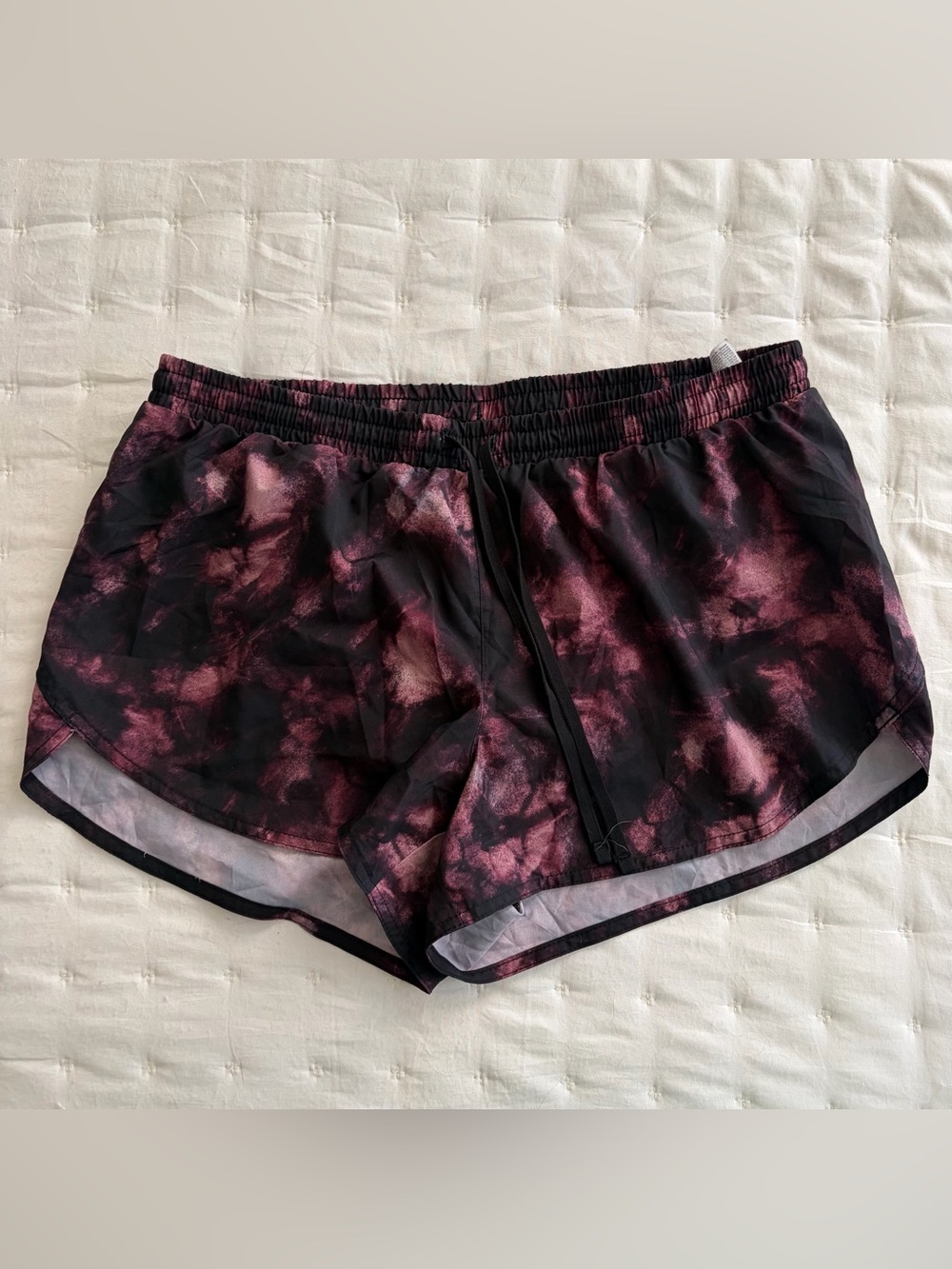 Old Navy Black and Maroon Tie-Dye Athletic Shorts